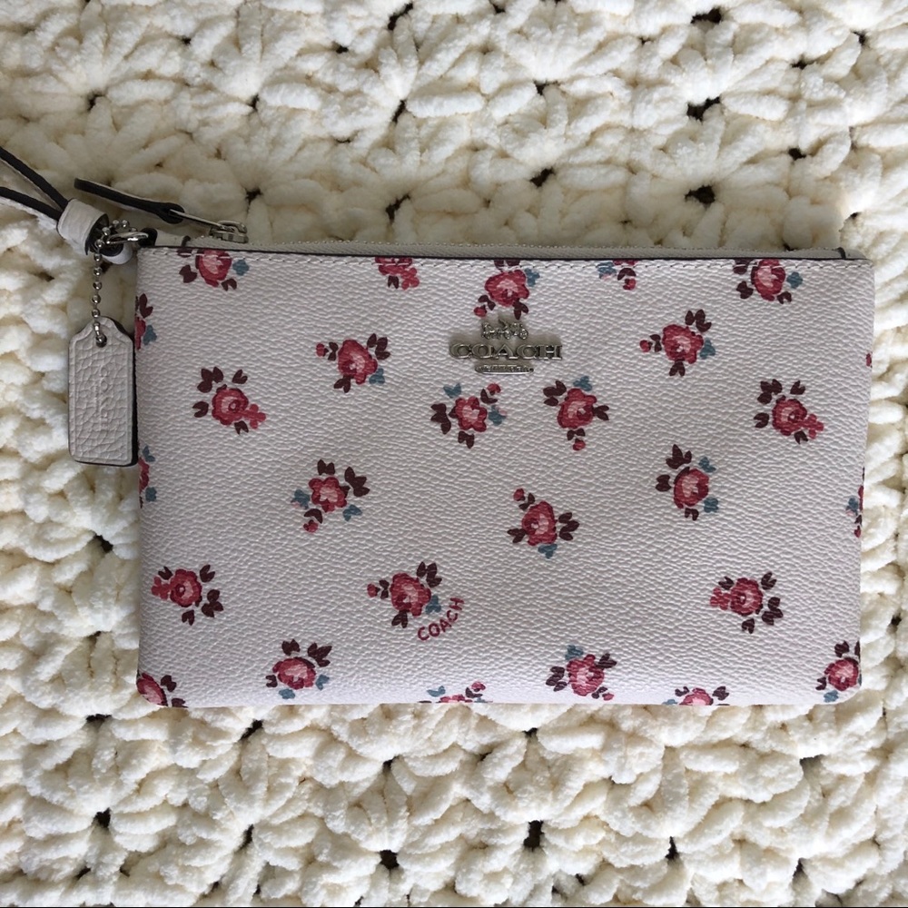 NWOT Coach Floral Wristlet